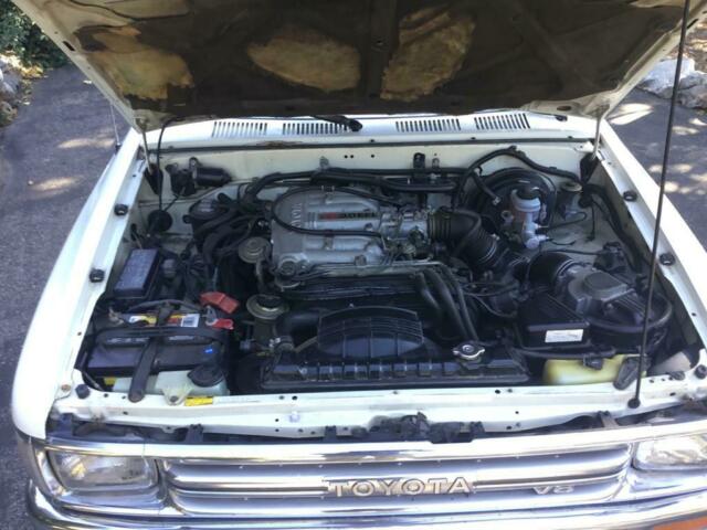 1989 White Toyota Long BED PIckup With tool box Standard Cab Pickup