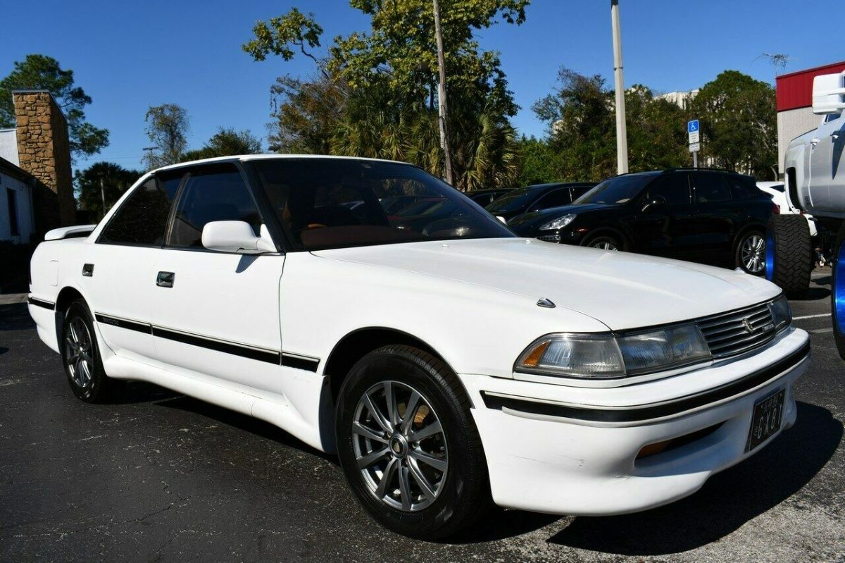 1989 White Toyota MARK II TWIN TURBO SEDAN