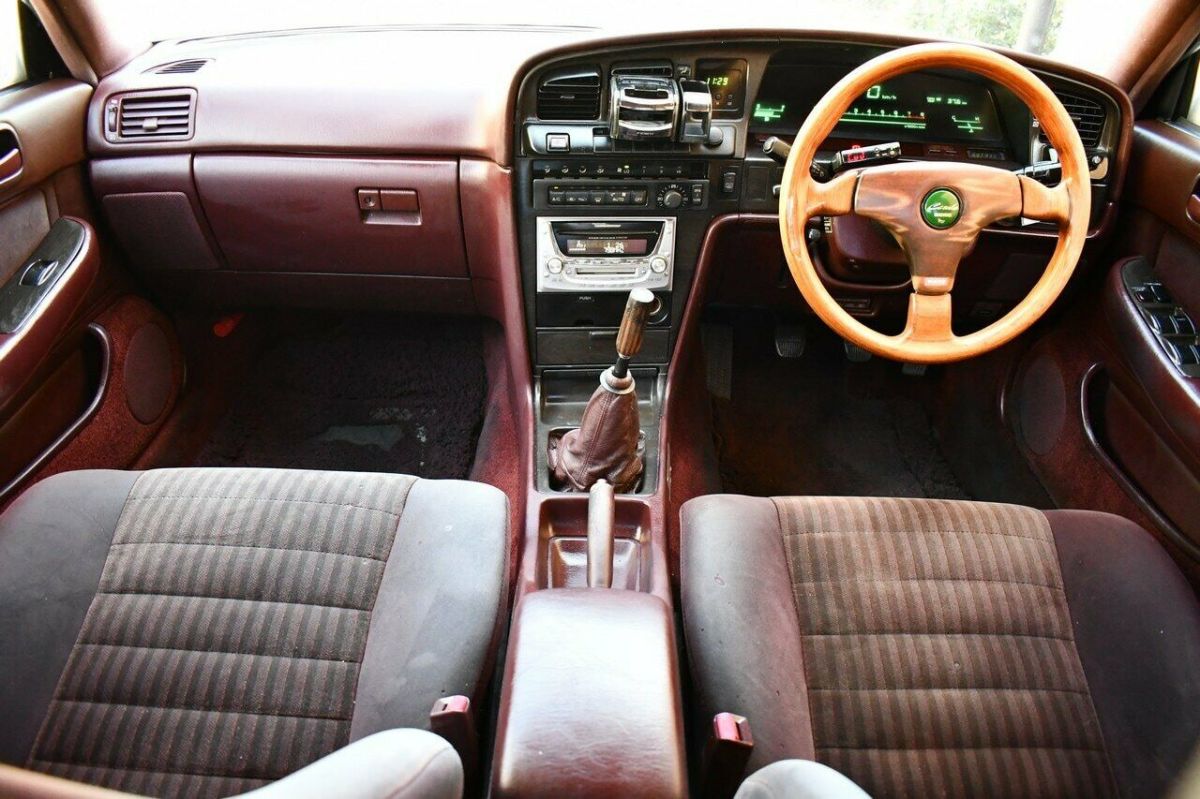 1989 White Toyota MARK II TWIN TURBO SEDAN