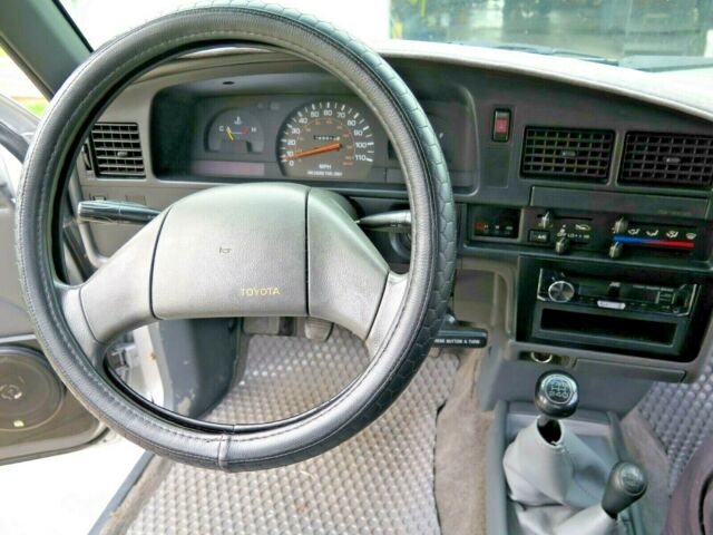 1989 Silver Toyota Pickup Standard Cab Pickup