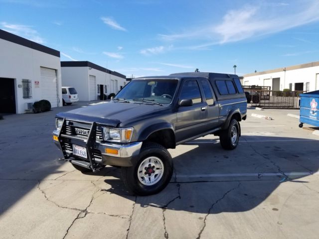 1989 Gray Toyota Pickup Extended Cab Pickup