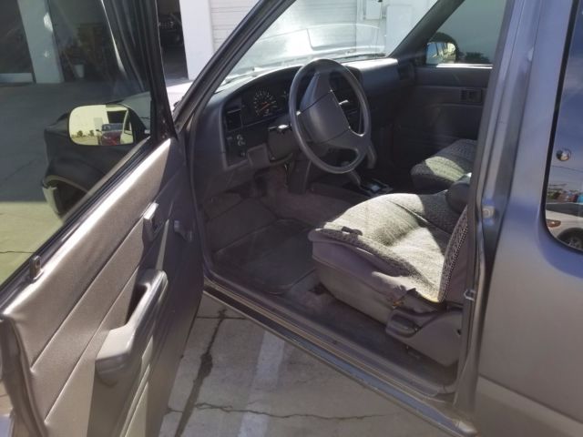 1989 Gray Toyota Pickup Extended Cab Pickup