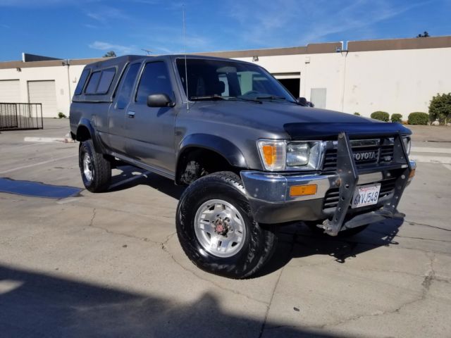 1989 Gray Toyota Pickup Extended Cab Pickup