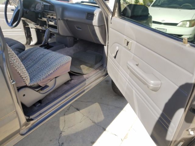 1989 Gray Toyota Pickup Extended Cab Pickup