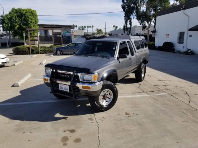 1989 Gray Toyota Pickup Extended Cab Pickup
