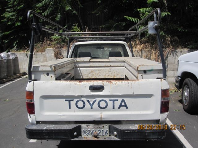 1989 White Toyota Pickup Long Bed Pickup