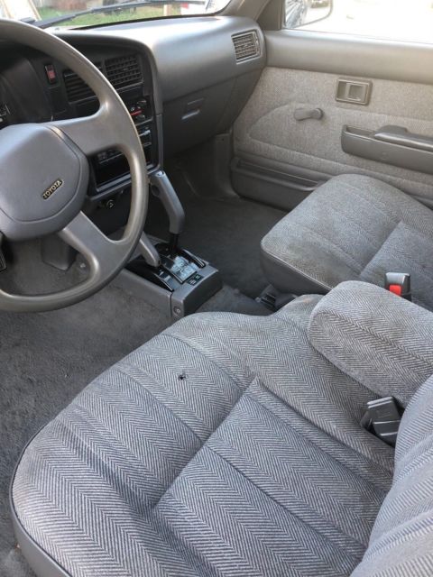 1989 Blue Toyota Pickup Extended Cab Pickup