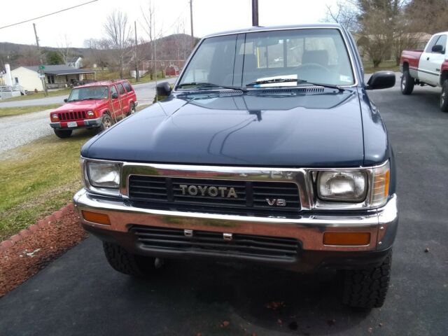 1989 Blue Toyota PICK UP Extended Cab Pickup