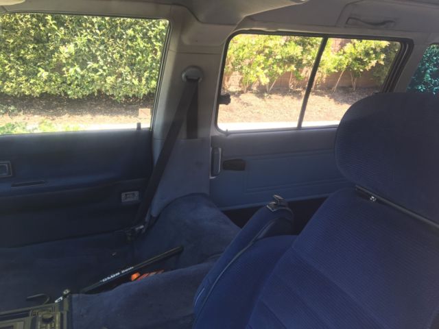 1989 White Toyota Van Minivan