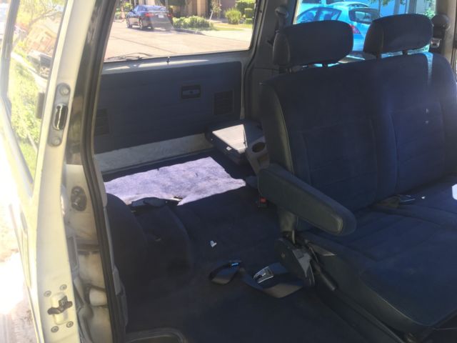 1989 White Toyota Van Minivan