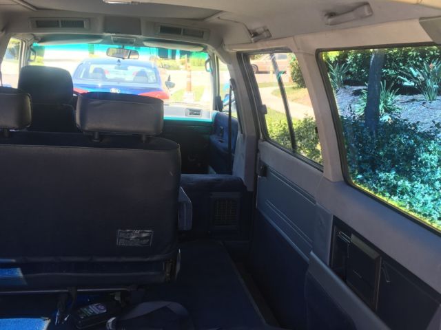 1989 White Toyota Van Minivan