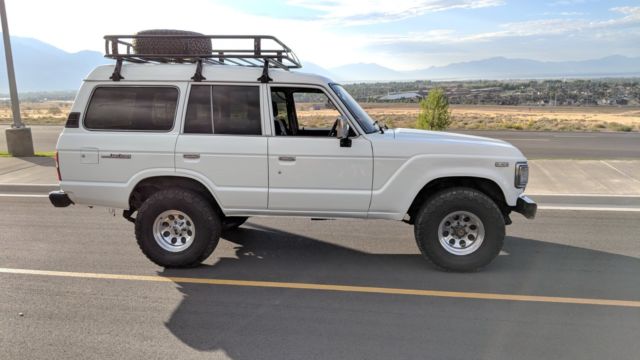 1989 White Toyota Land Cruiser SUV