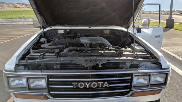 1989 White Toyota Land Cruiser SUV