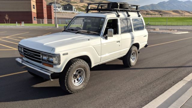 1989 White Toyota Land Cruiser SUV