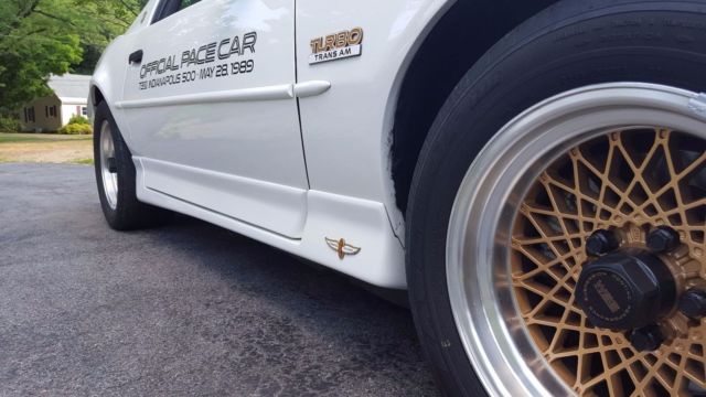 1989 White Pontiac Trans Am Coupe