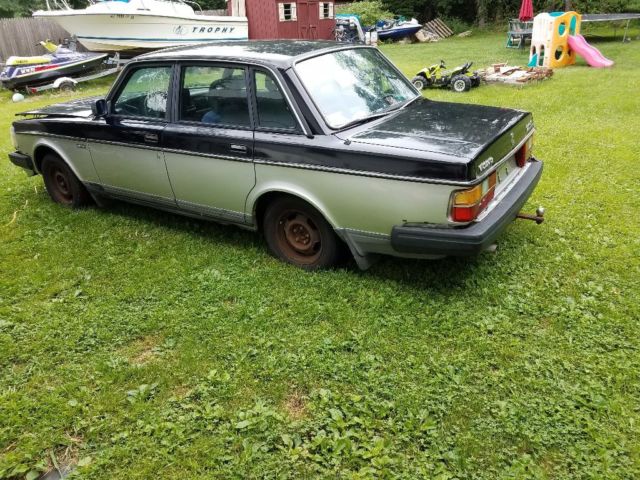 1989 Blue silver Volvo 240 Sedan