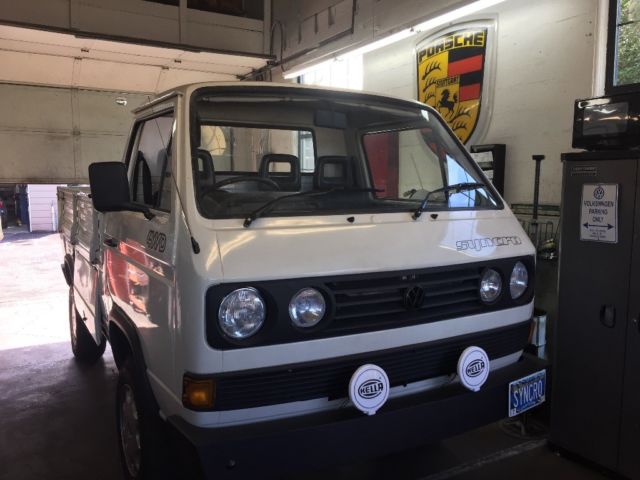 1989 White Volkswagen Single cab Syncro RHD Extended Cab Pickup