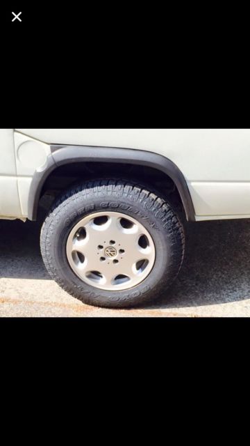 1989 White Volkswagen Single cab Syncro RHD Extended Cab Pickup