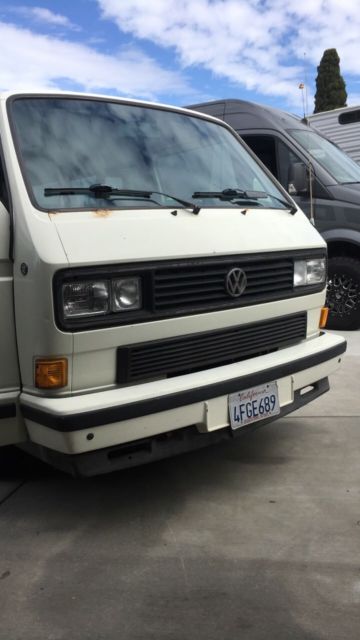 1989 White Volkswagen Bus/Vanagon Van Camper