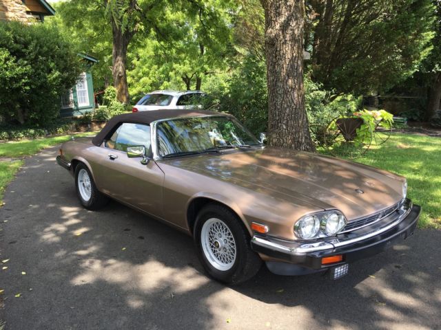 1989 Gold Jaguar XJ-Series Convertible