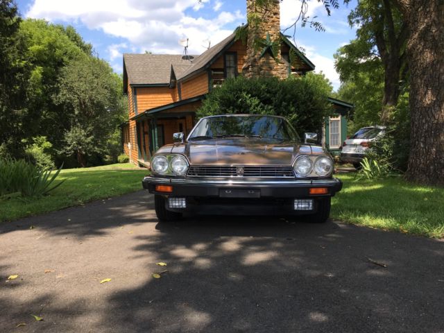 1989 Gold Jaguar XJ-Series Convertible