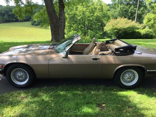 1989 Gold Jaguar XJ-Series Convertible