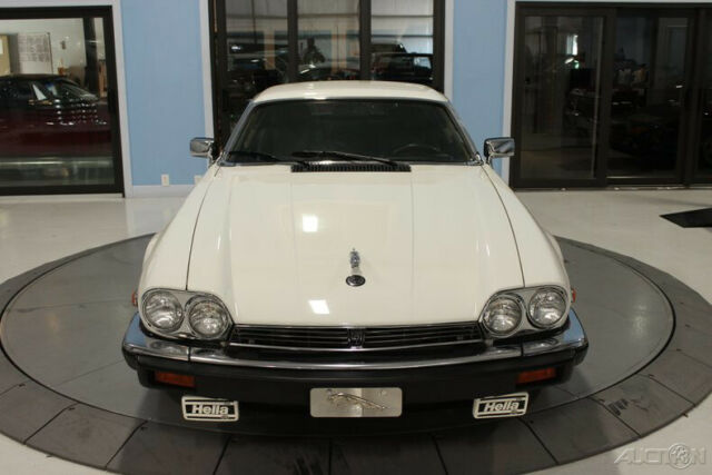 1989 White Jaguar XJ-Series