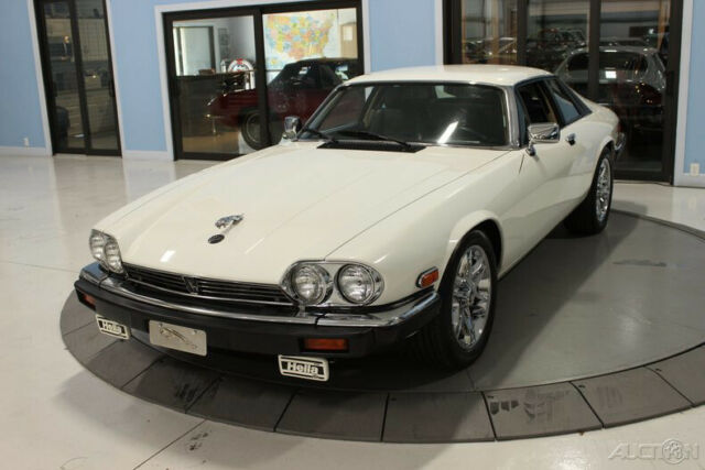 1989 White Jaguar XJ-Series