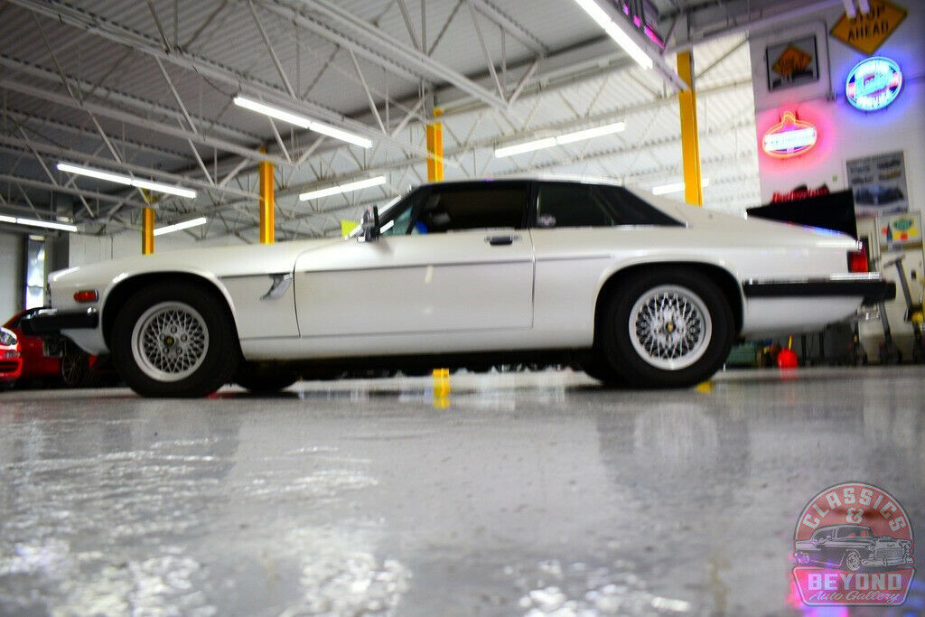 1989 White Jaguar XJS Coupe