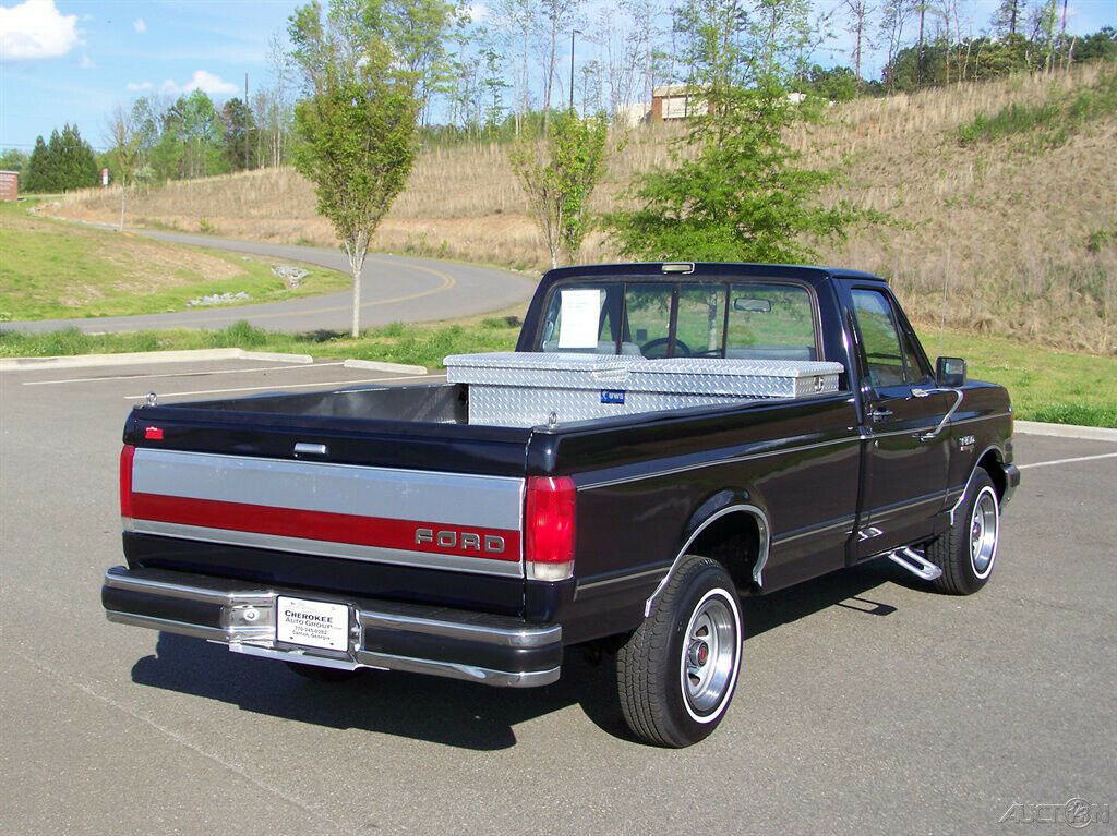 1989 Blue Ford F-150