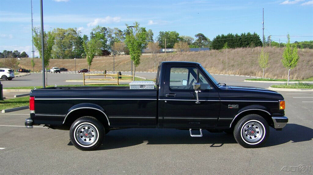 1989 Blue Ford F-150