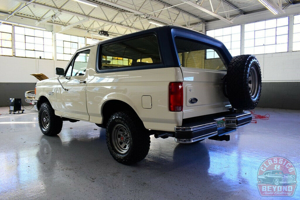1989 White Ford Bronco