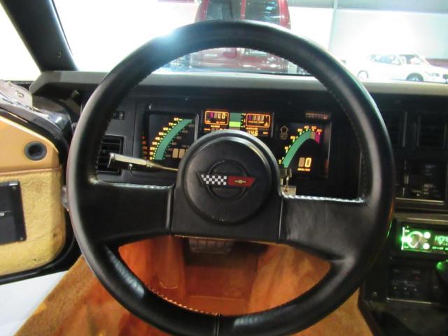 1989 BLAKC Chevrolet Corvette --