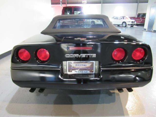 1989 BLAKC Chevrolet Corvette --
