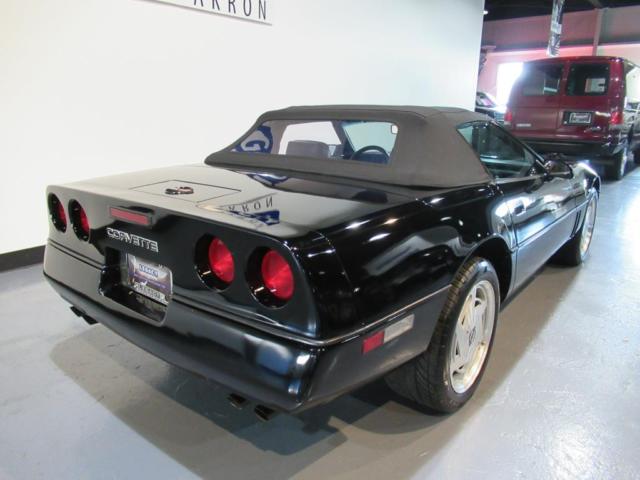 1989 BLAKC Chevrolet Corvette --