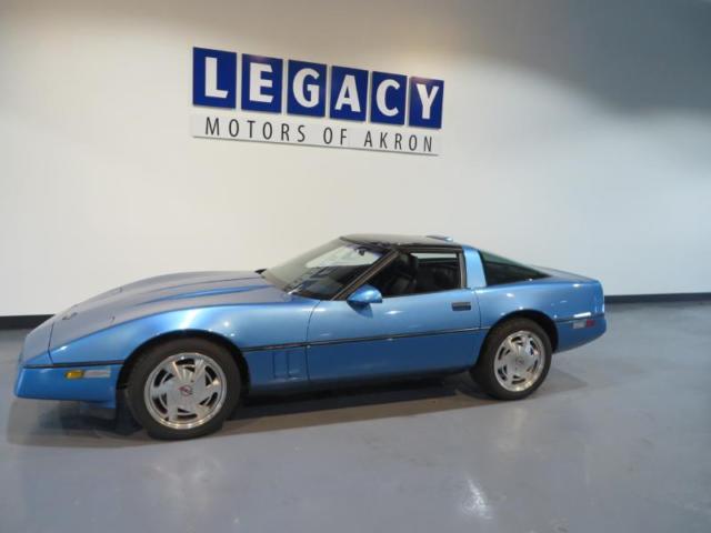 1989 Blue Chevrolet Corvette --