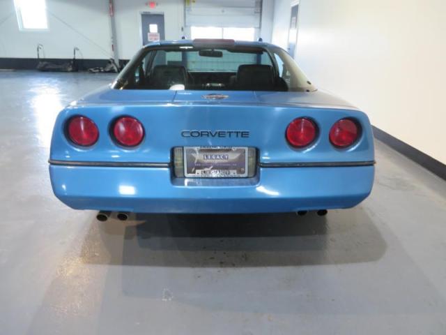 1989 Blue Chevrolet Corvette --