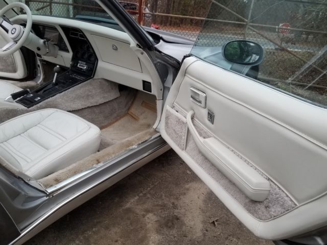 1978 Silver Chevrolet Corvette Coupe