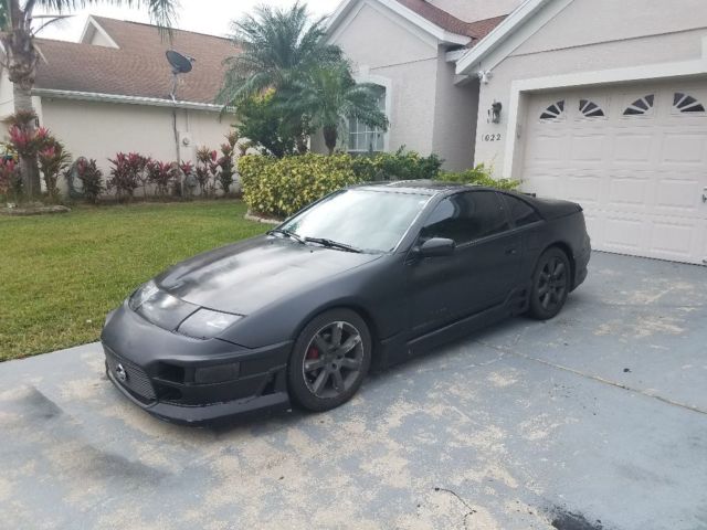1990 Black Nissan 300ZX Coupe