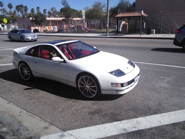 1990 White Nissan 300ZX Coupe