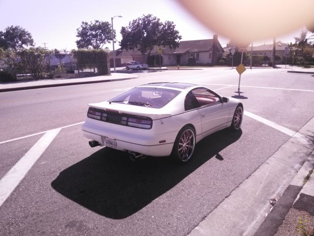 1990 White Nissan 300ZX Coupe