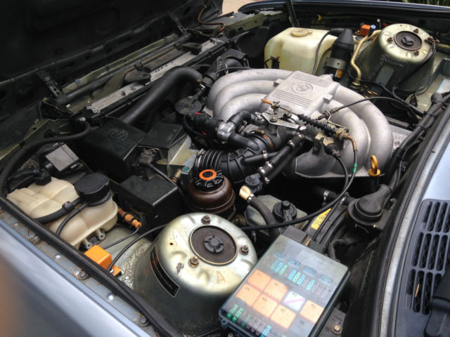 1990 Blue BMW 3-Series Sedan