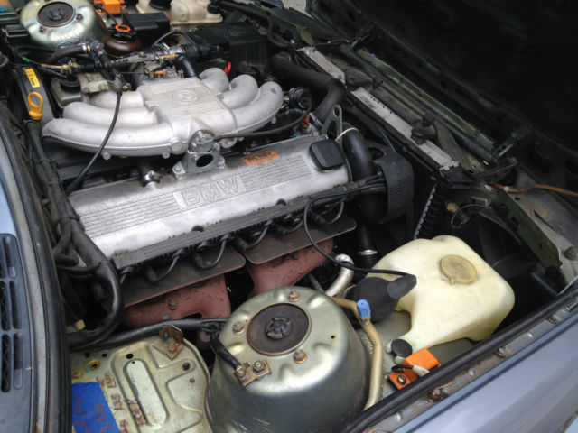 1990 Blue BMW 3-Series Sedan