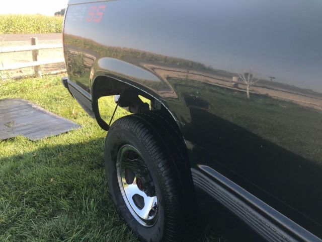 1990 Black Chevrolet C/K Pickup 1500