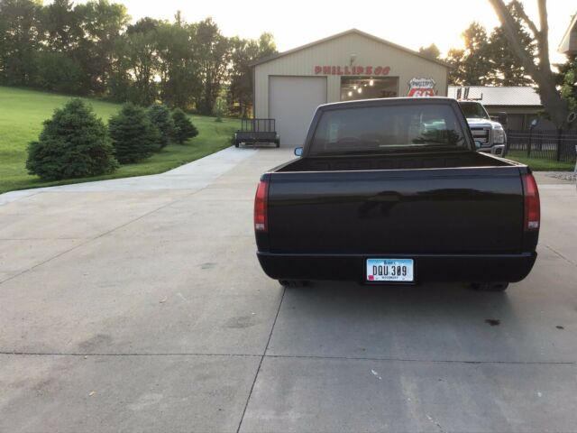 1990 Black Chevrolet C/K Pickup 1500 Standard Cab Pickup