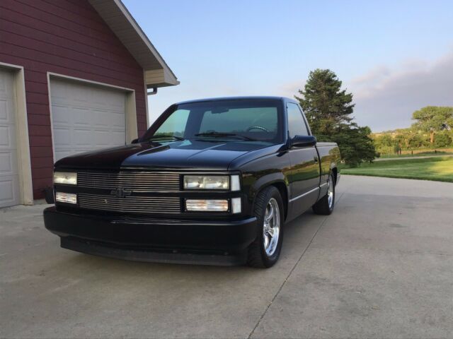 1990 Black Chevrolet C/K Pickup 1500 Standard Cab Pickup