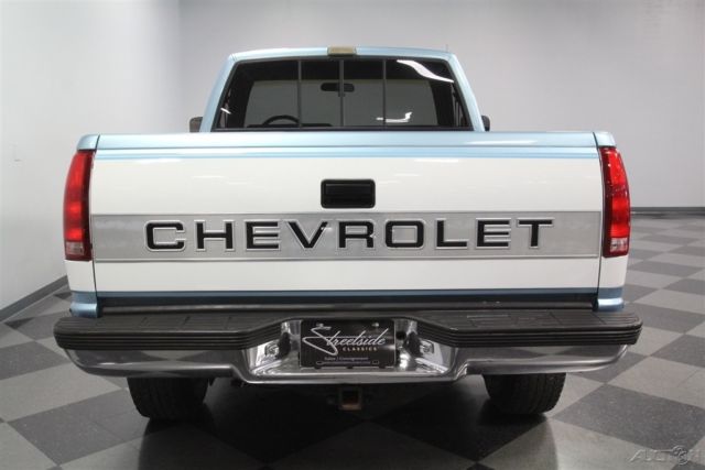 1990 Blue Chevrolet C/K Pickup 1500