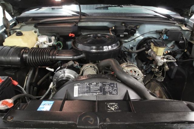 1990 Blue Chevrolet C/K Pickup 1500