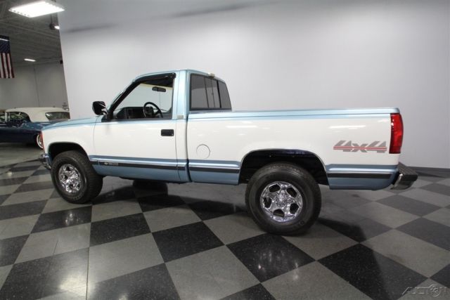 1990 Blue Chevrolet C/K Pickup 1500