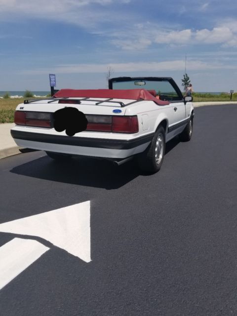 1990 White Ford Mustang Convertible
